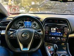 نيسان ماكسيما